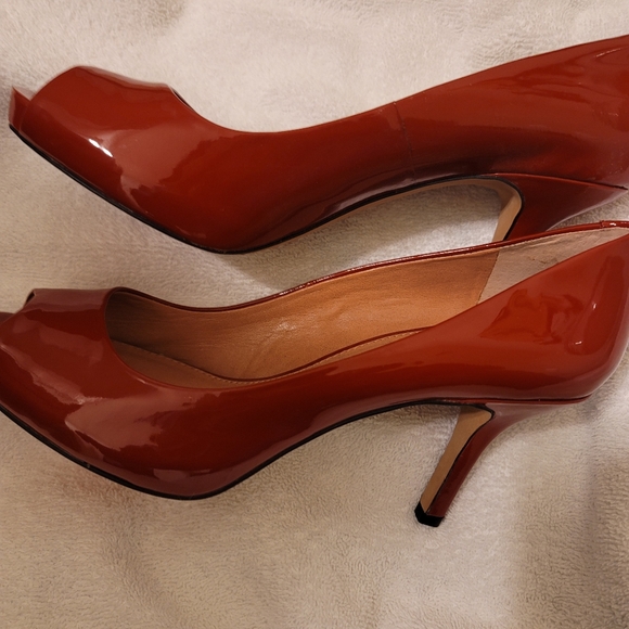 Vince Camuto Peep Toe Pumps - Picture 3 of 5